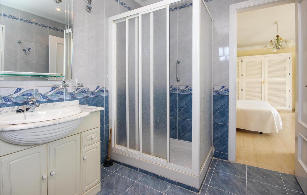 Gorgeous Apartment In Urb El Chaparral With Wifi 라칼라데미야스 외부 사진