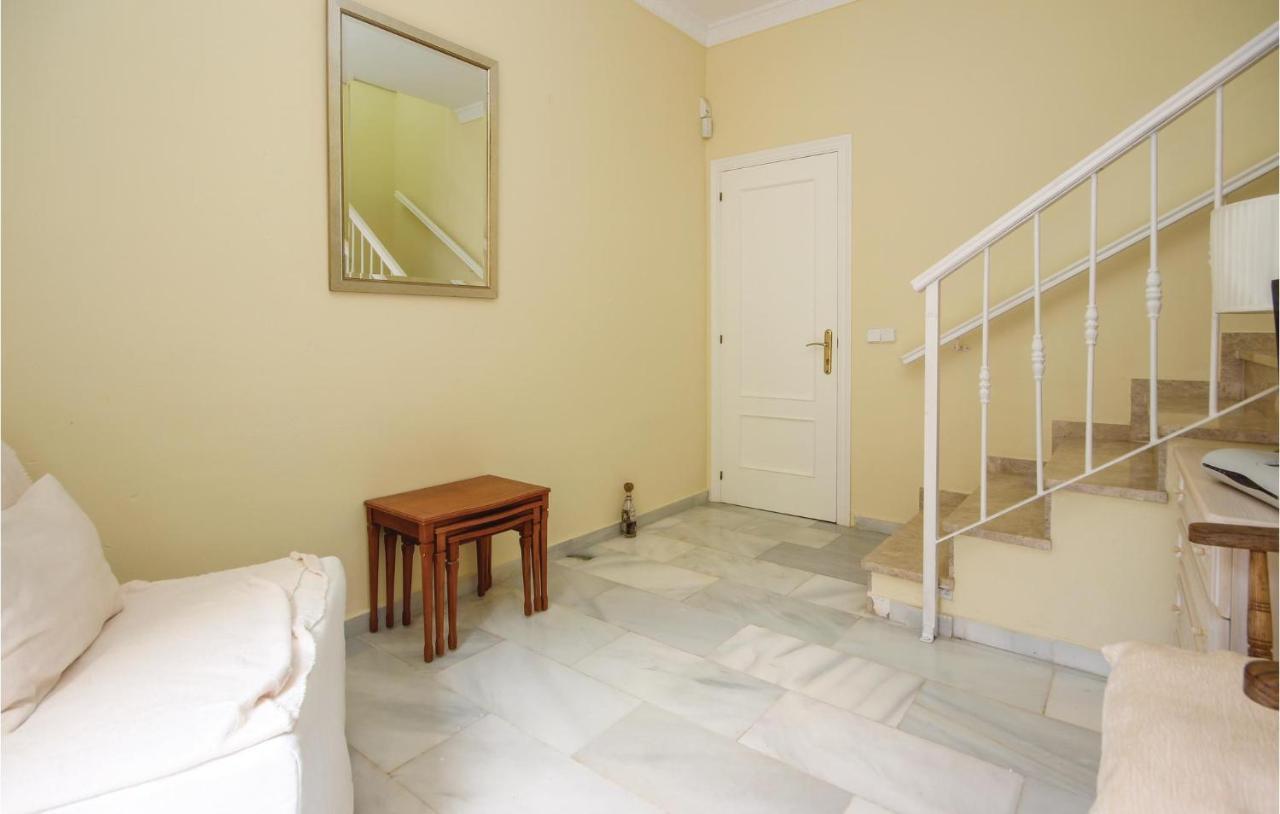 Gorgeous Apartment In Urb El Chaparral With Wifi 라칼라데미야스 외부 사진